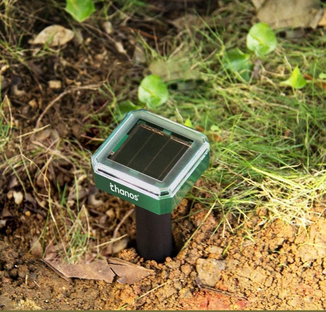 Kevana™ – Repellente Solare Ultrasuoni | Protezione per Giardini, Orti e Aree Esterne da Animali Indesiderati